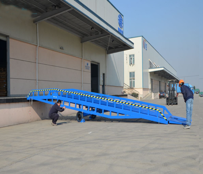 珠海移动式登车桥应用